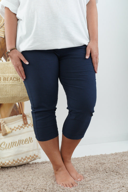 Capri Hose in Marine (42-46)