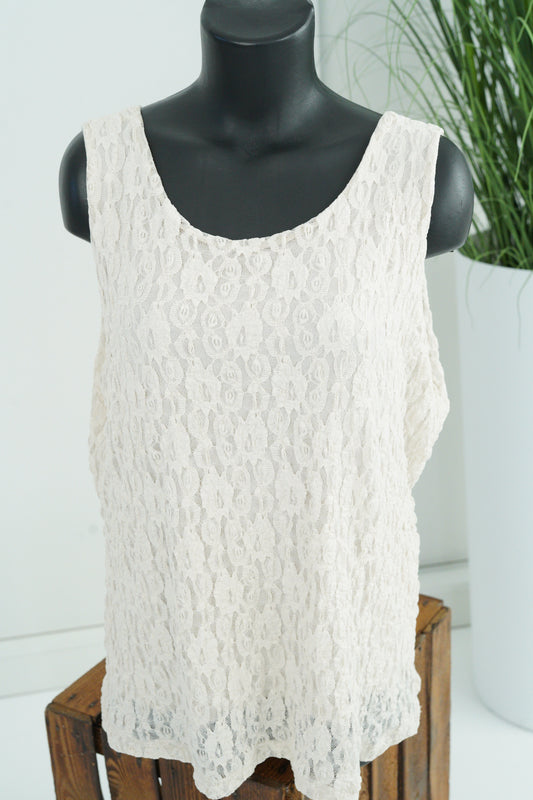 Spitzentop in Beige ( 38-42+)