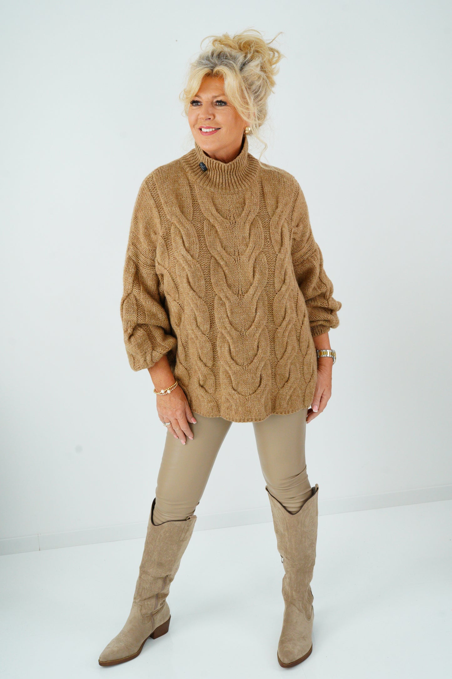 Pullover in Camel (40-46)