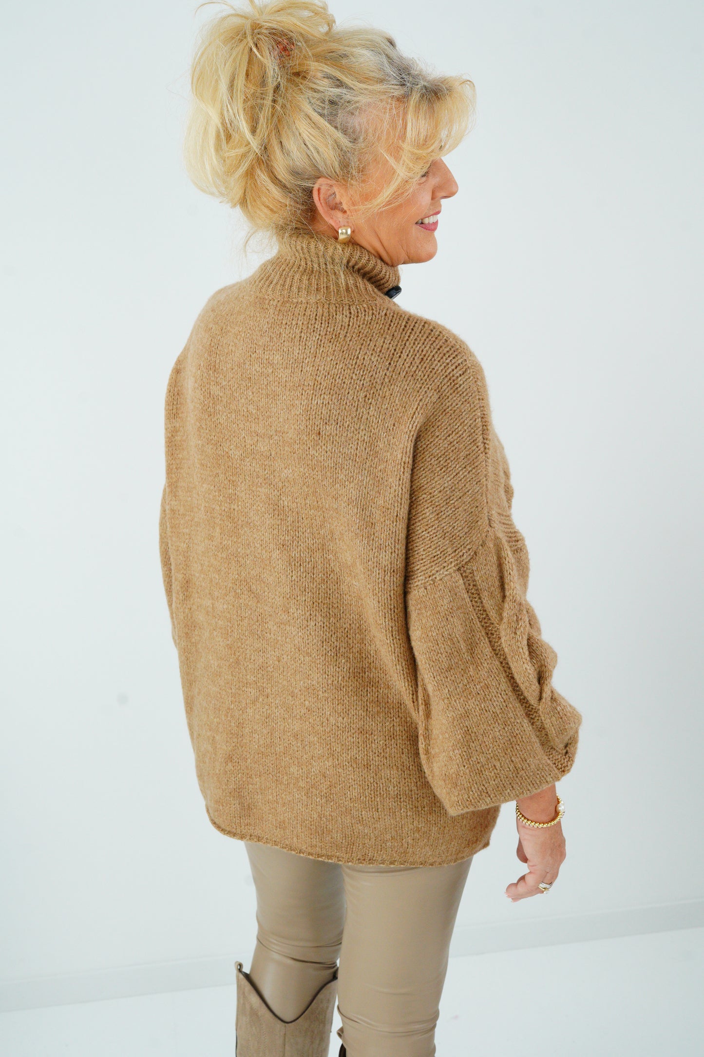 Pullover in Camel (40-46)