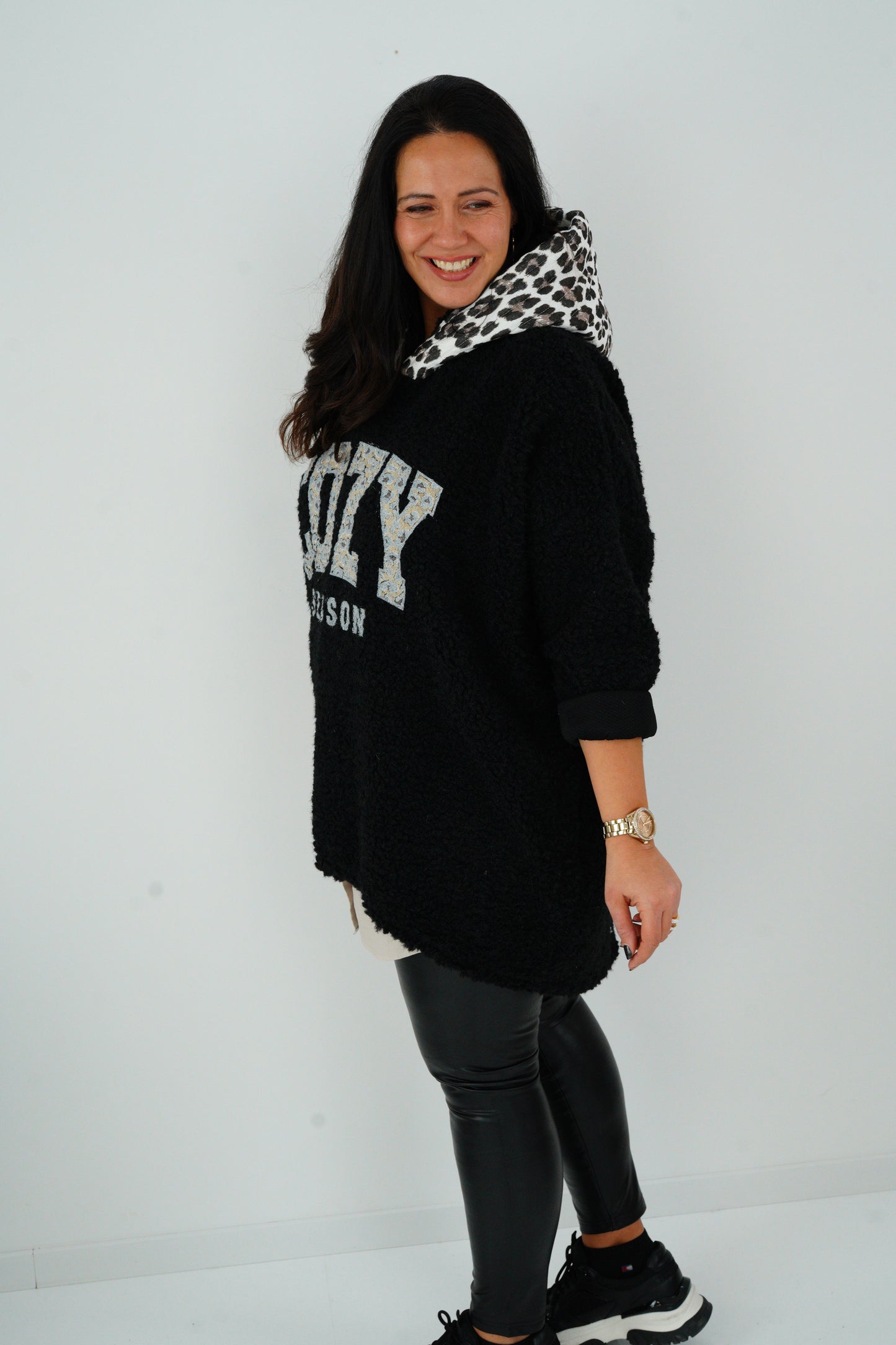 Long Hoddie in Schwarz (38-46)