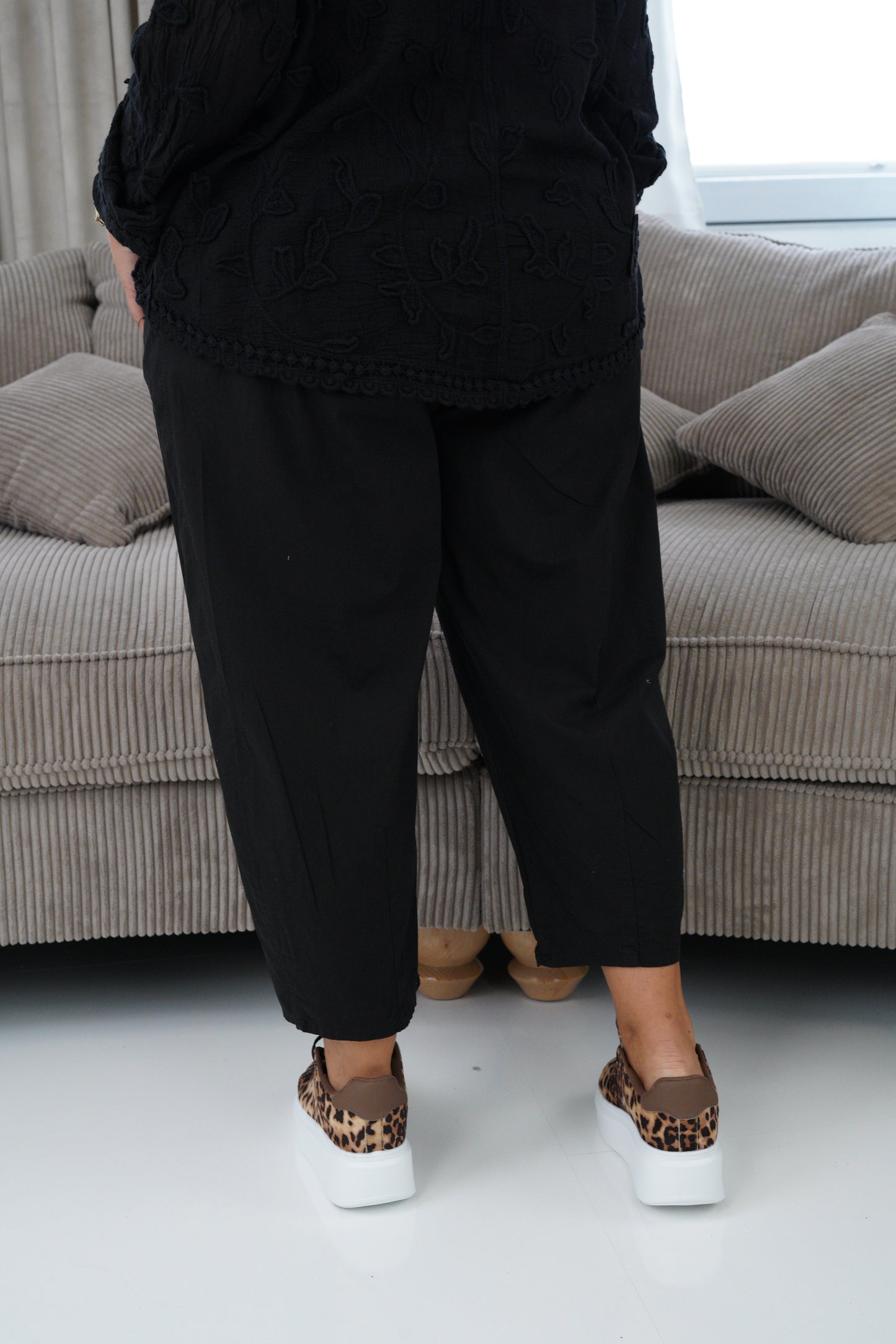 Hose in Schwarz  (38-42)