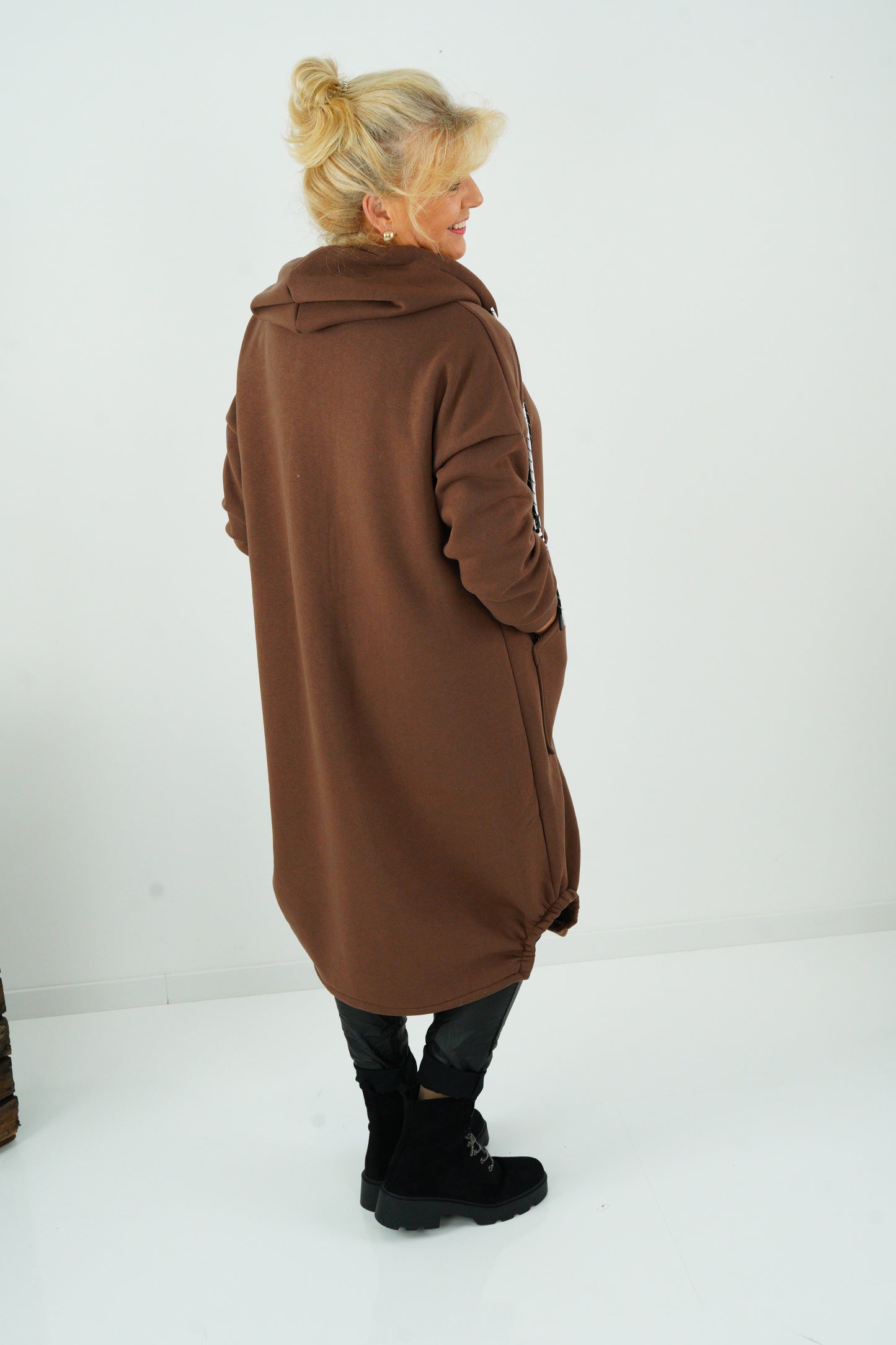 Sweat Mantel in Schoko (40-44)