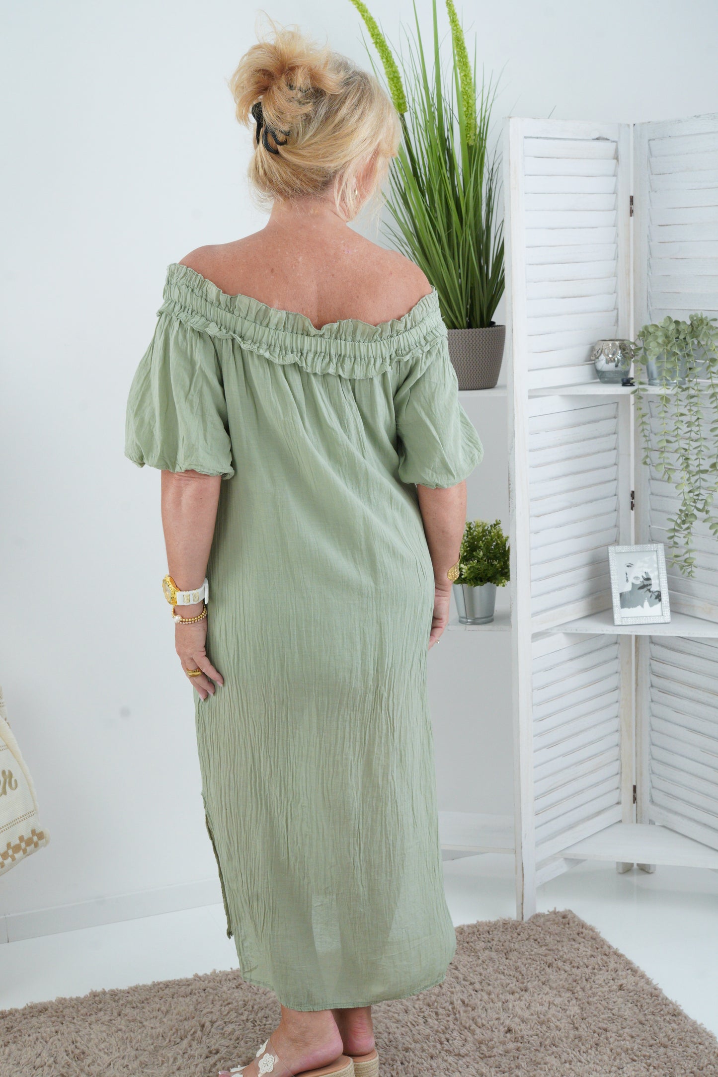 Kleid in Khaki (38-42+)