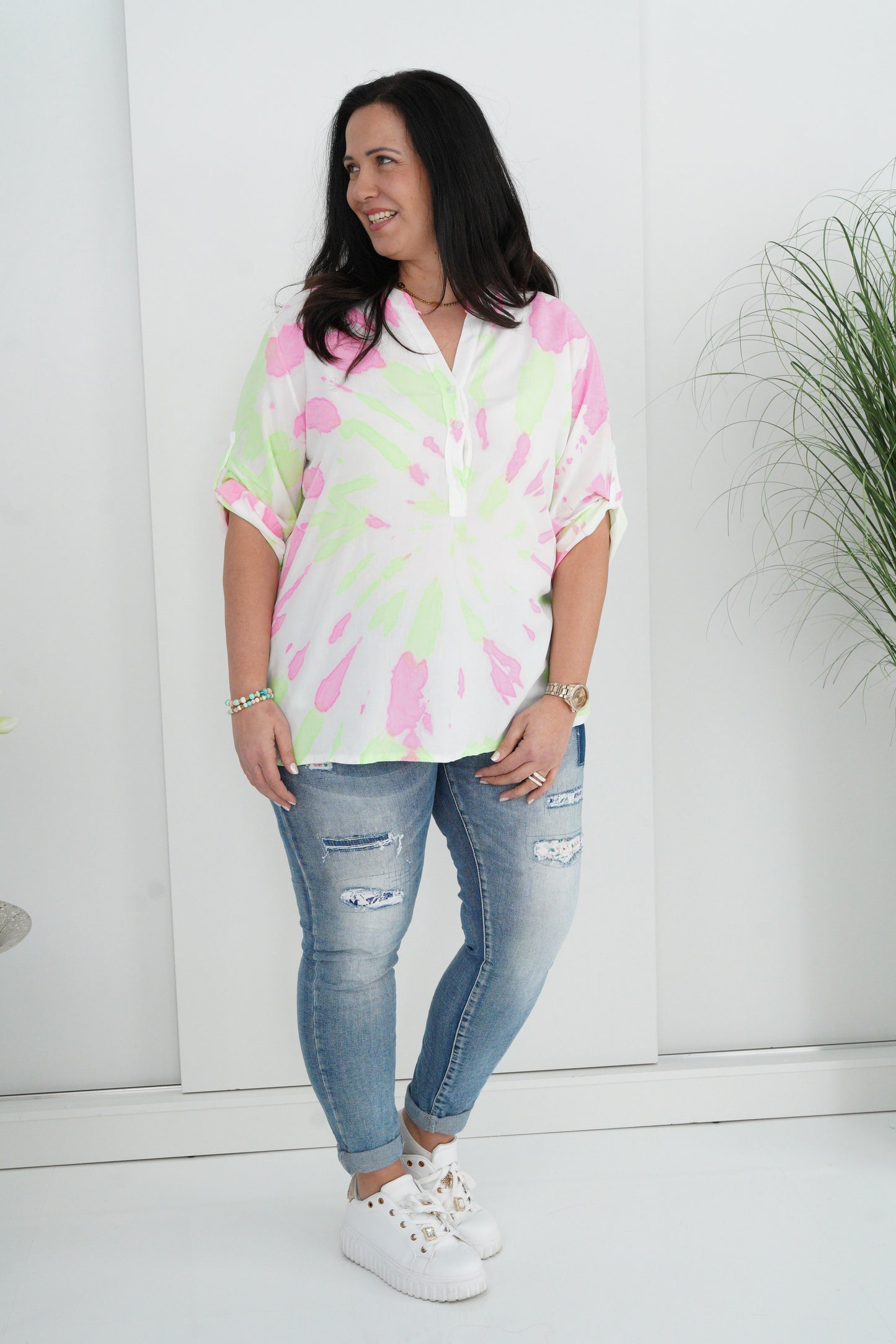 Bluse in Weiß-Neon-Batik (38-42+)