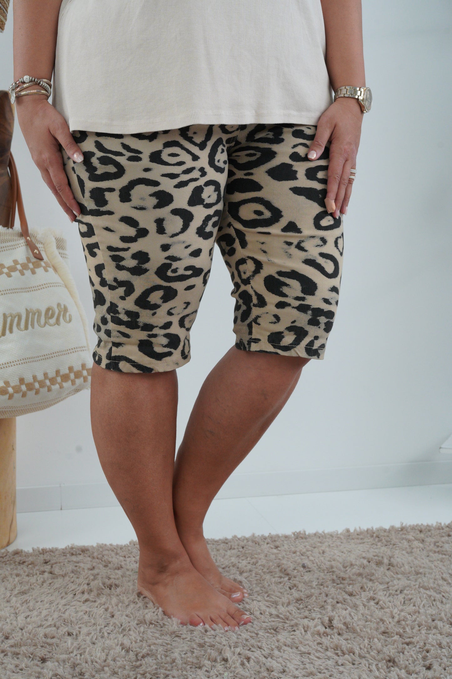 Bermuda in Leo-Camel (40-44)