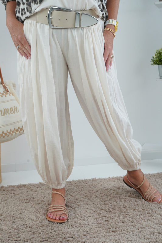Hose in Creme-Ecru ( 38-42)
