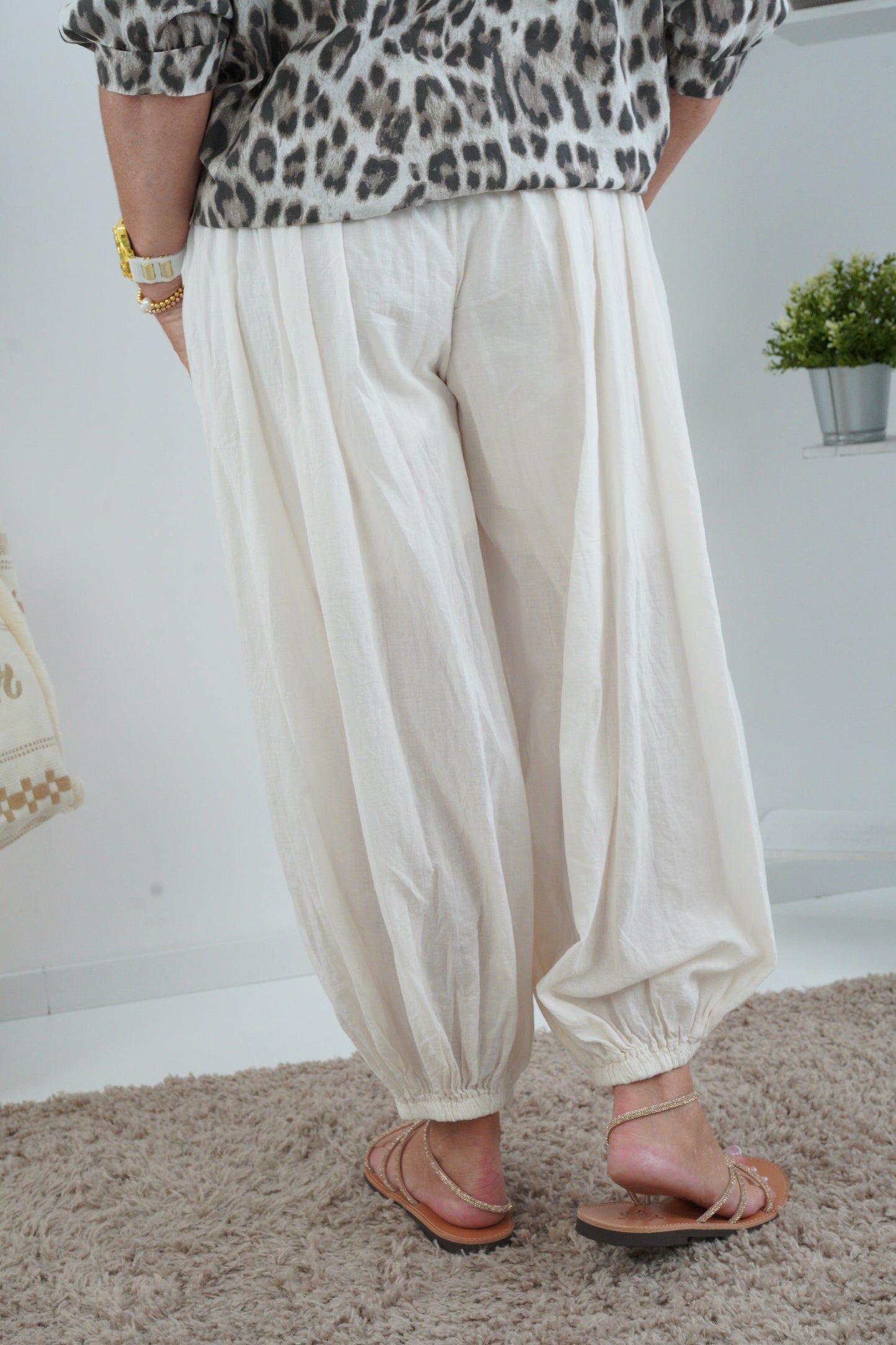 Hose in Creme-Ecru ( 38-42)