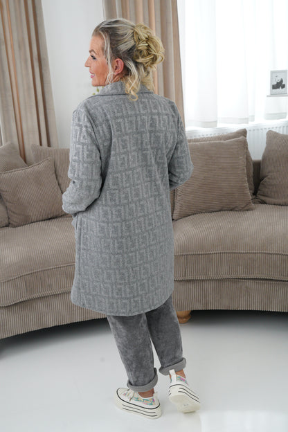 Mantel in Grau (38-42+)