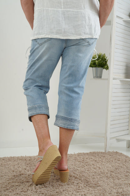 Jeans-Capri in Light-Blue (38,40,42,44,46,48)