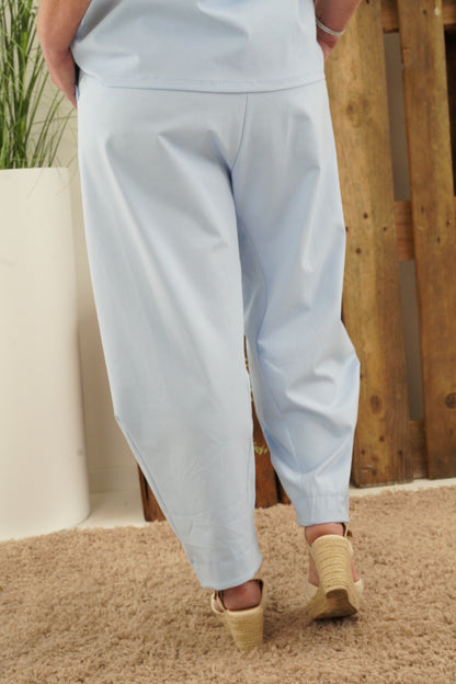 Hose in Hellblau (38-42)