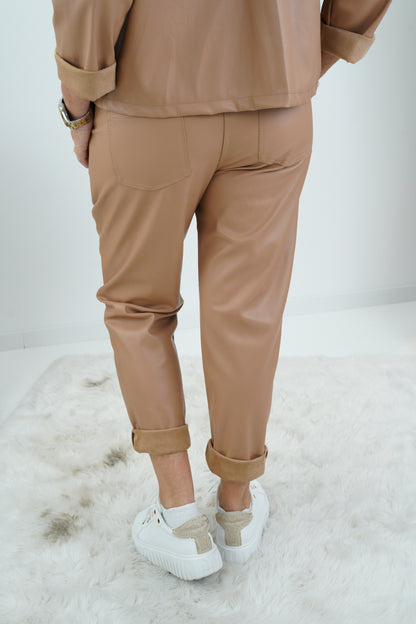 Kunstleder Joggpant in Camel (38-42+)