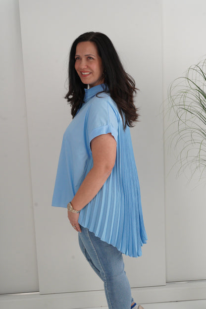 Bluse in Hellblau (40-44+)