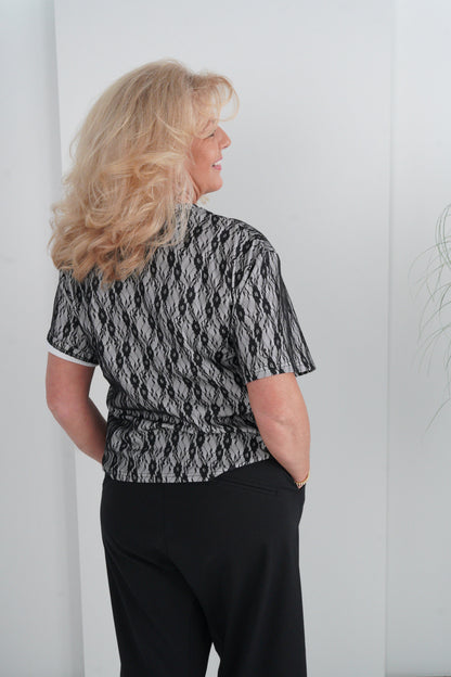 T-Shirt in Schwarz-Weiß (38-42)