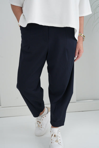 Hose in Dunkelblau (38-42+)