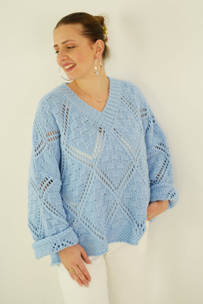 Strickpullover in Himmelblau (38-44)