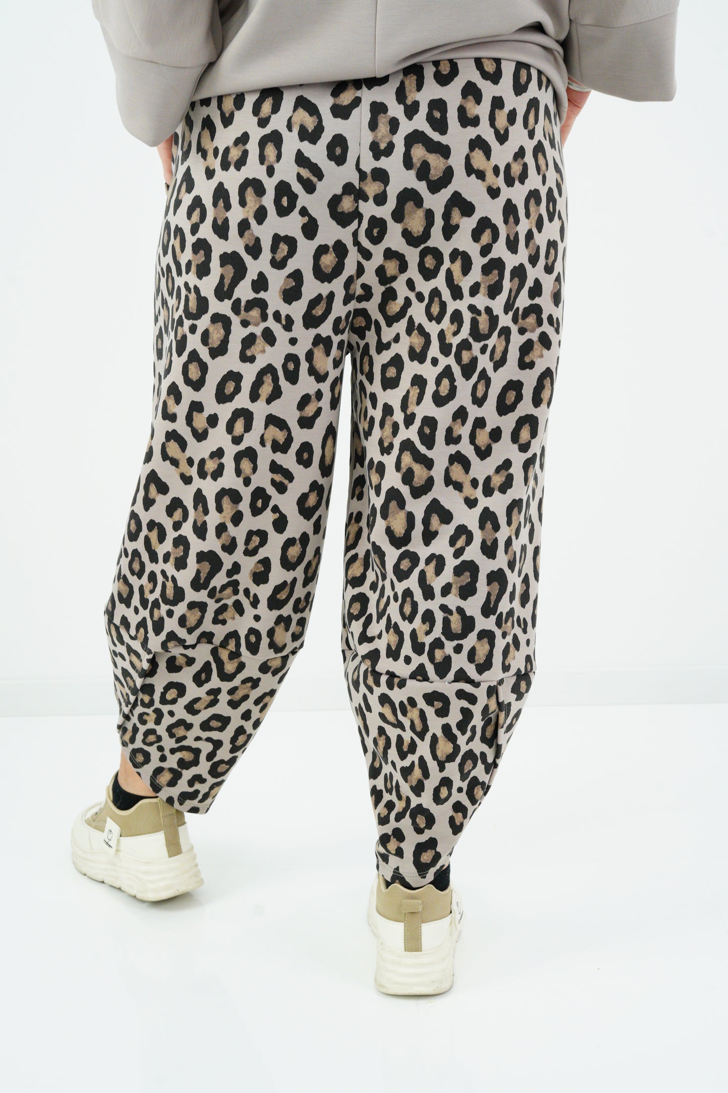 Sweat-Hose in Beige-Leo (38-44)