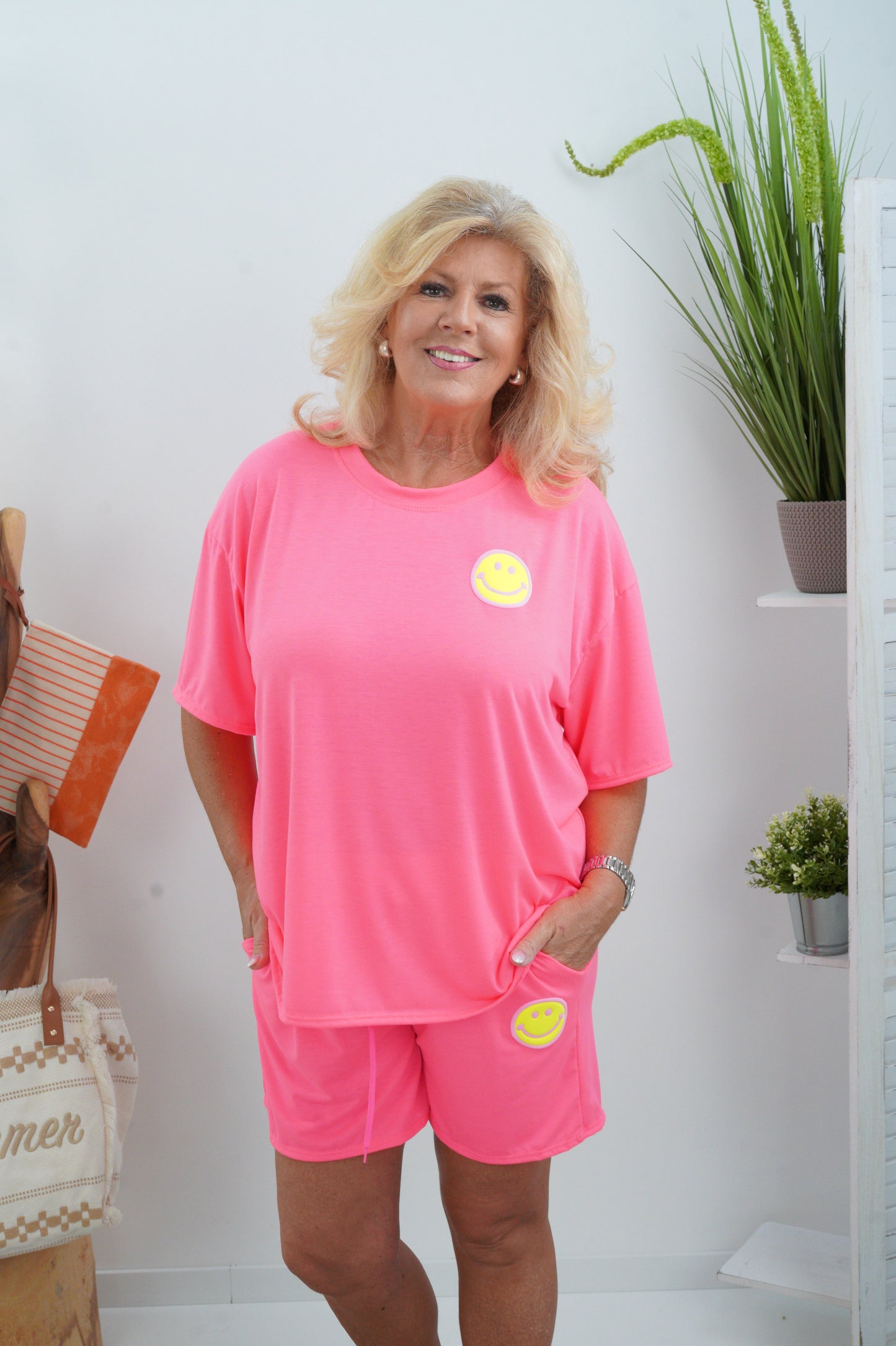 T-Shirt in Neon-Pink (38-44)