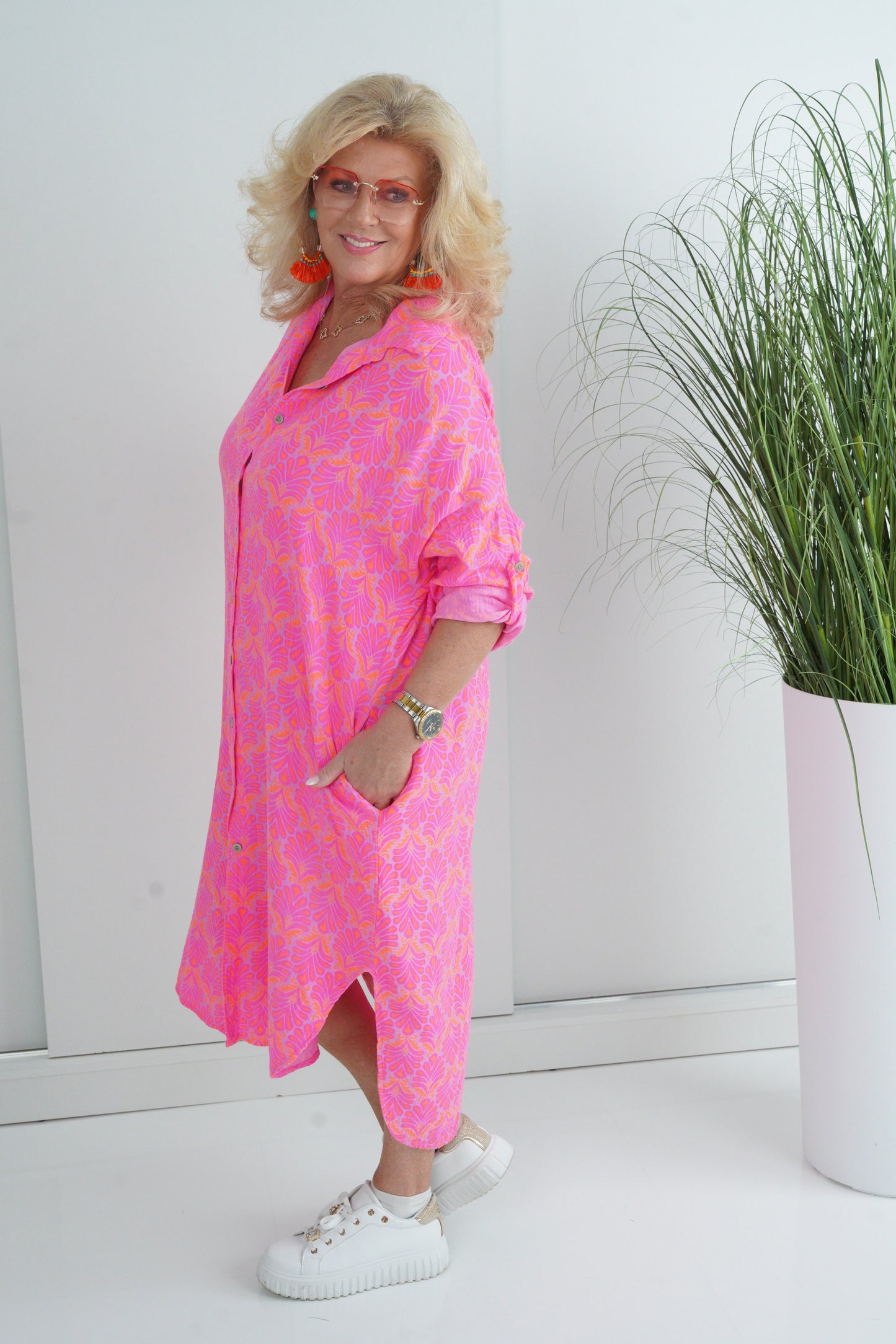 Kleid in Neon-Pink-Orange (40-44) Lieferzeit 7-9 Wkt.