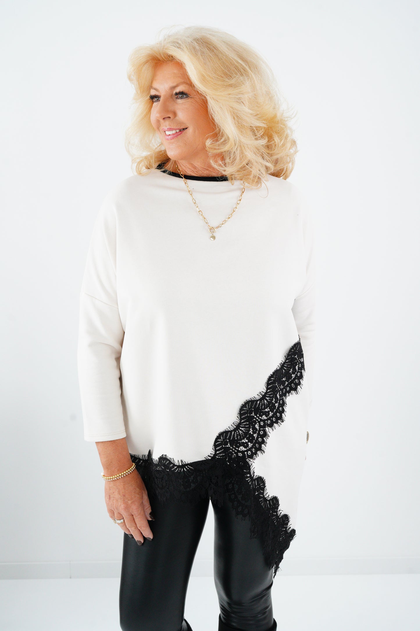 Sweatshirt in Butter (40-44)