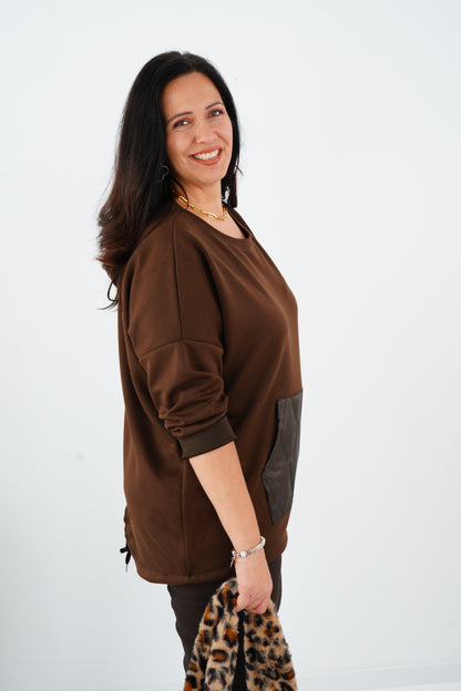 Sweatshirt in Chocolate (42-46)