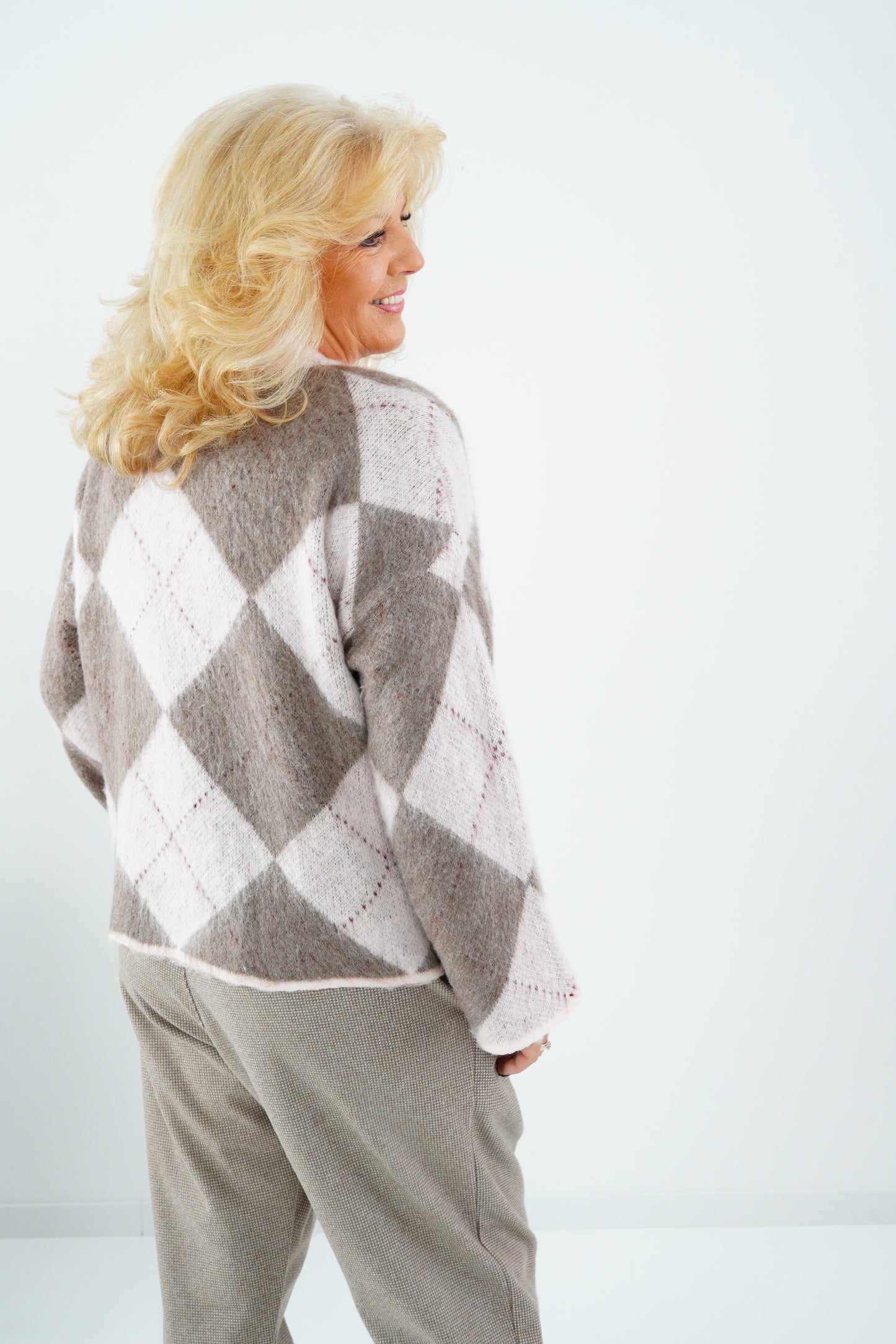 Pullover in Taupe mit Rose (38-42+)