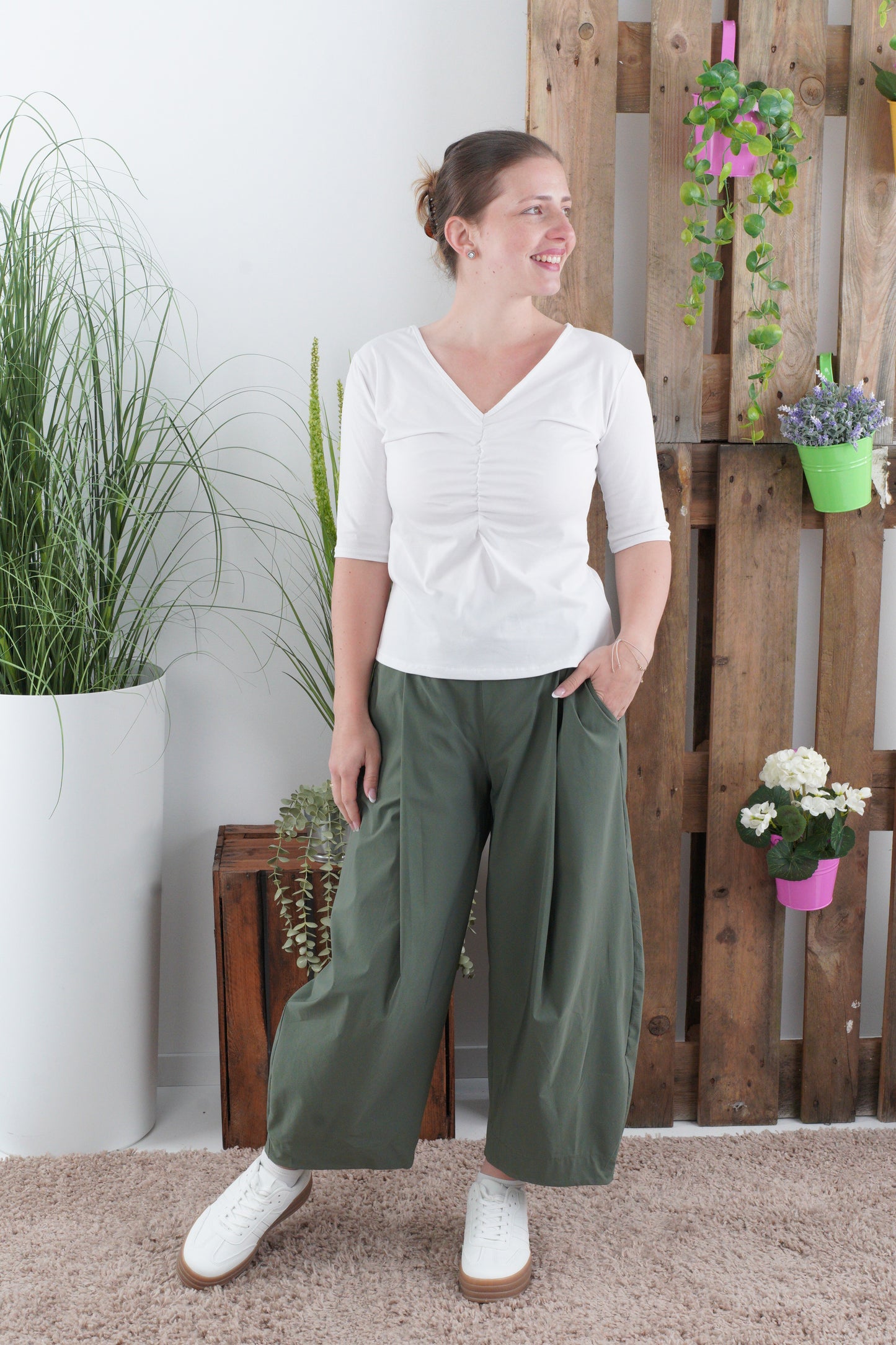Hose in Khaki (36-40)