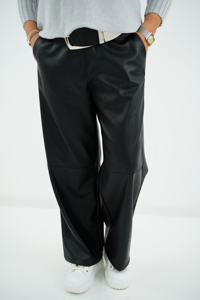 Kunstleder Marlenehose "Viola" (38-42) schwarz