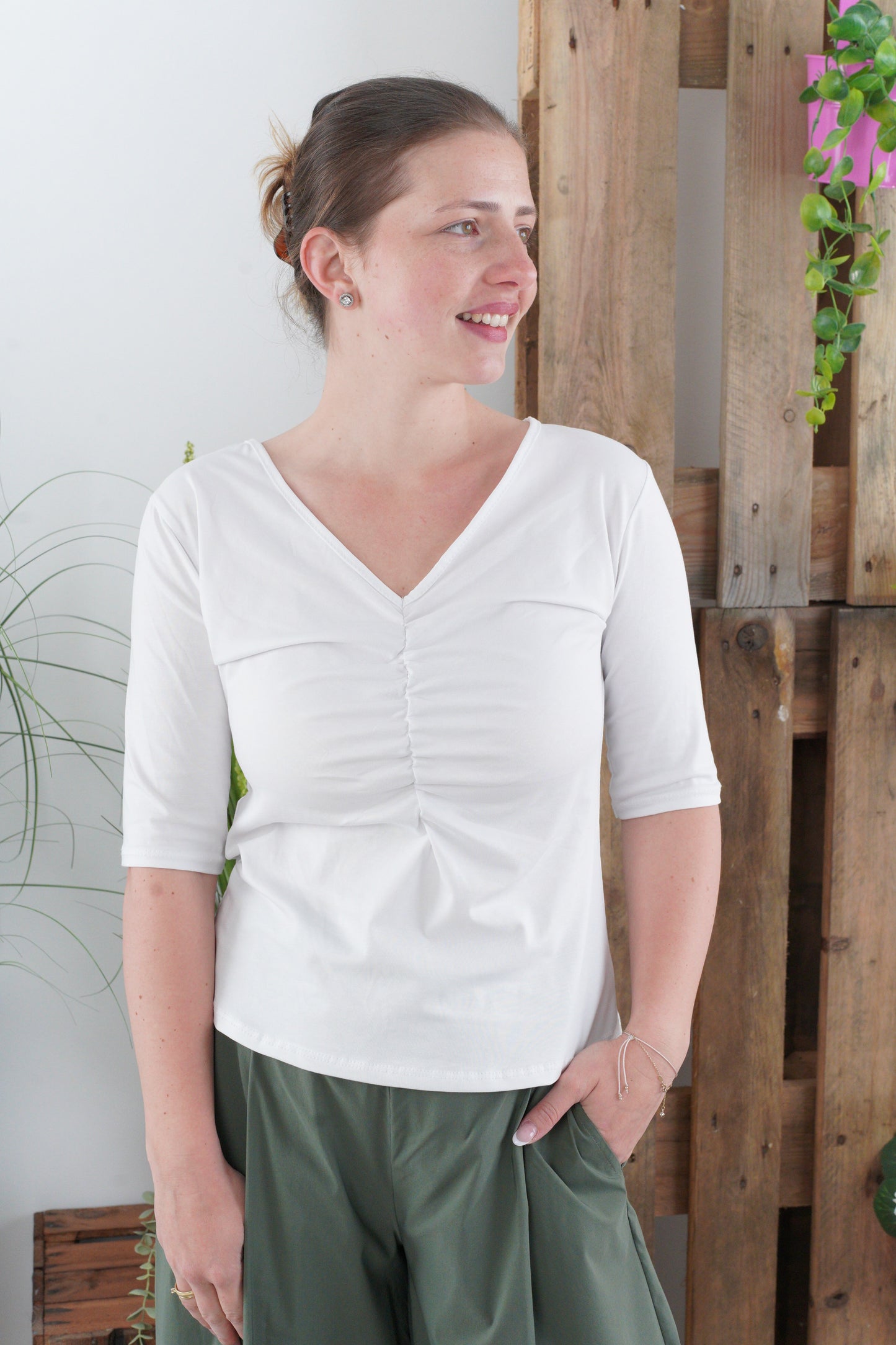 Basic Shirt in Weiß (36-40)