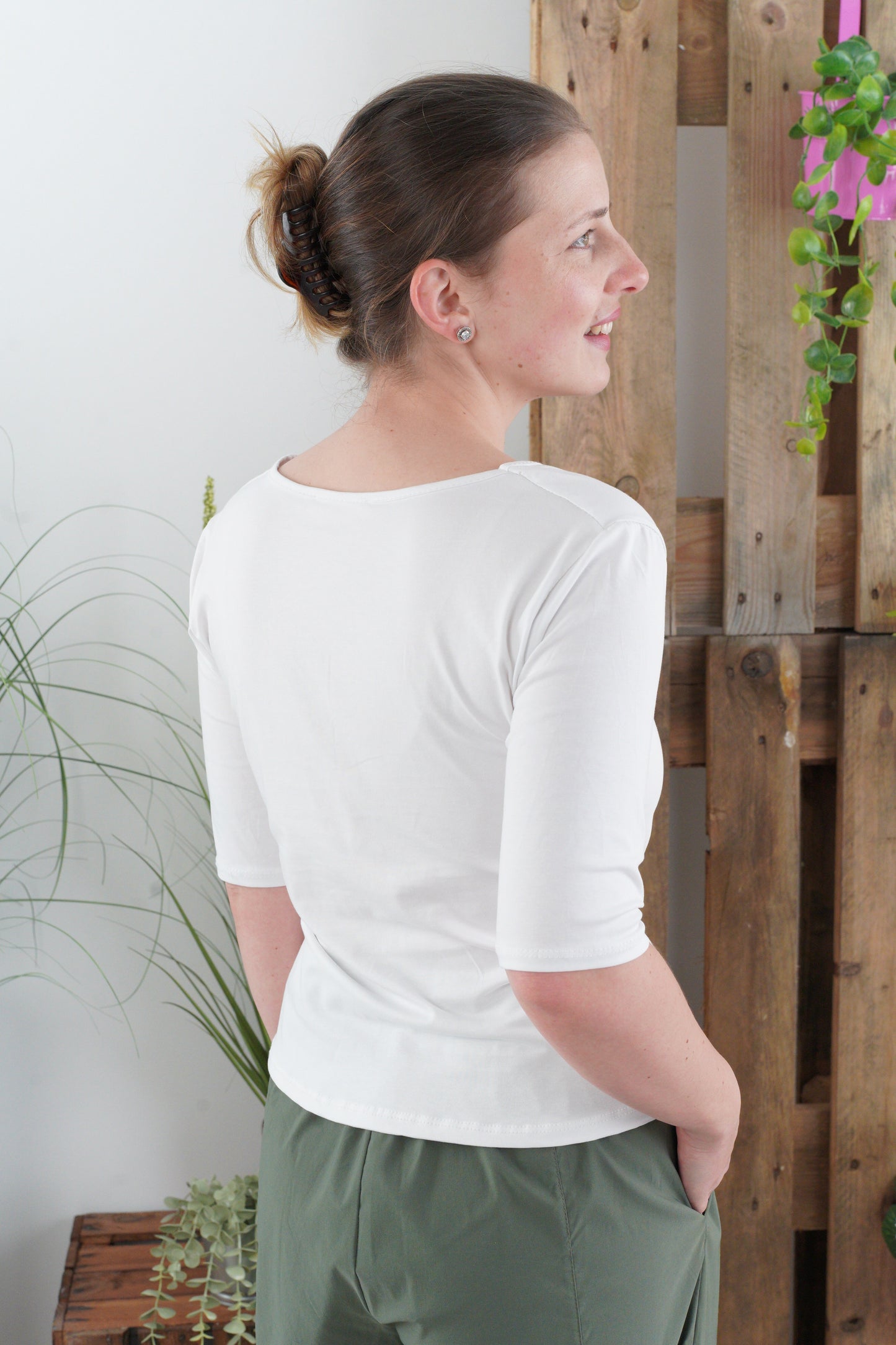 Basic Shirt in Weiß (36-40)