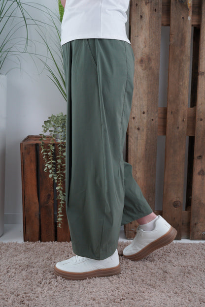 Hose in Khaki (36-40)