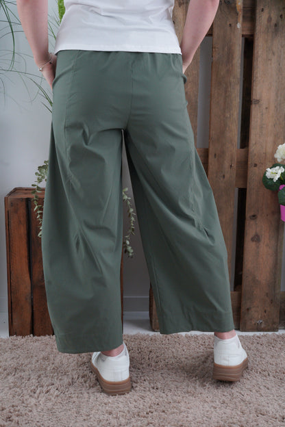Hose in Khaki (36-40)