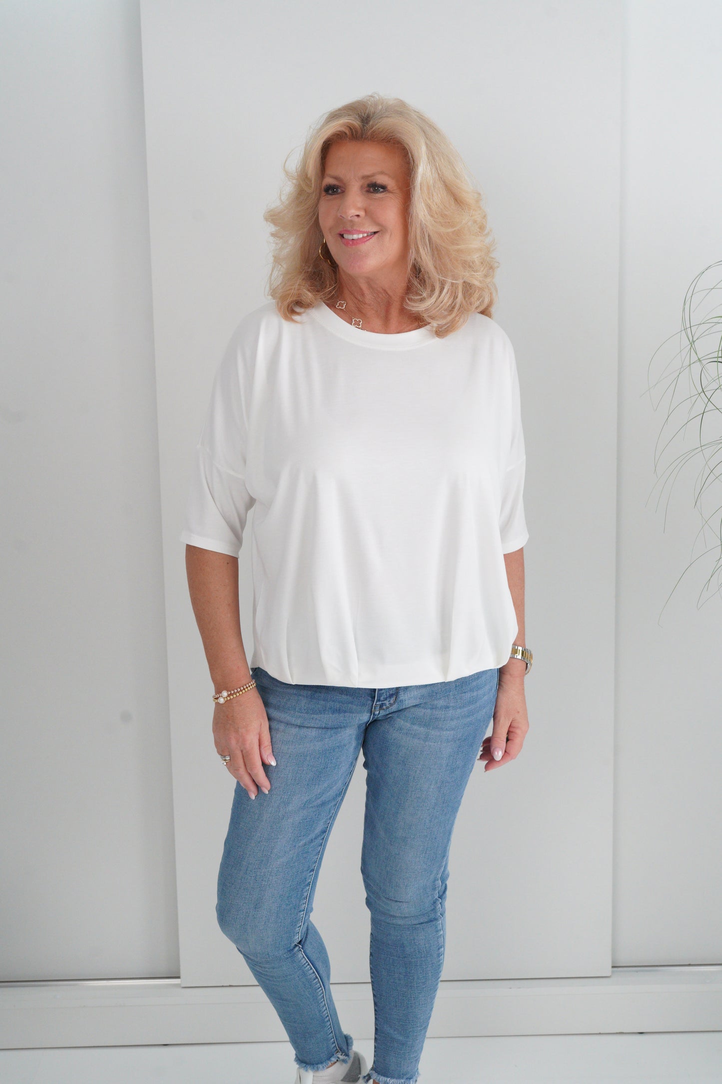 T-Shirt in Off-White (38-42+)