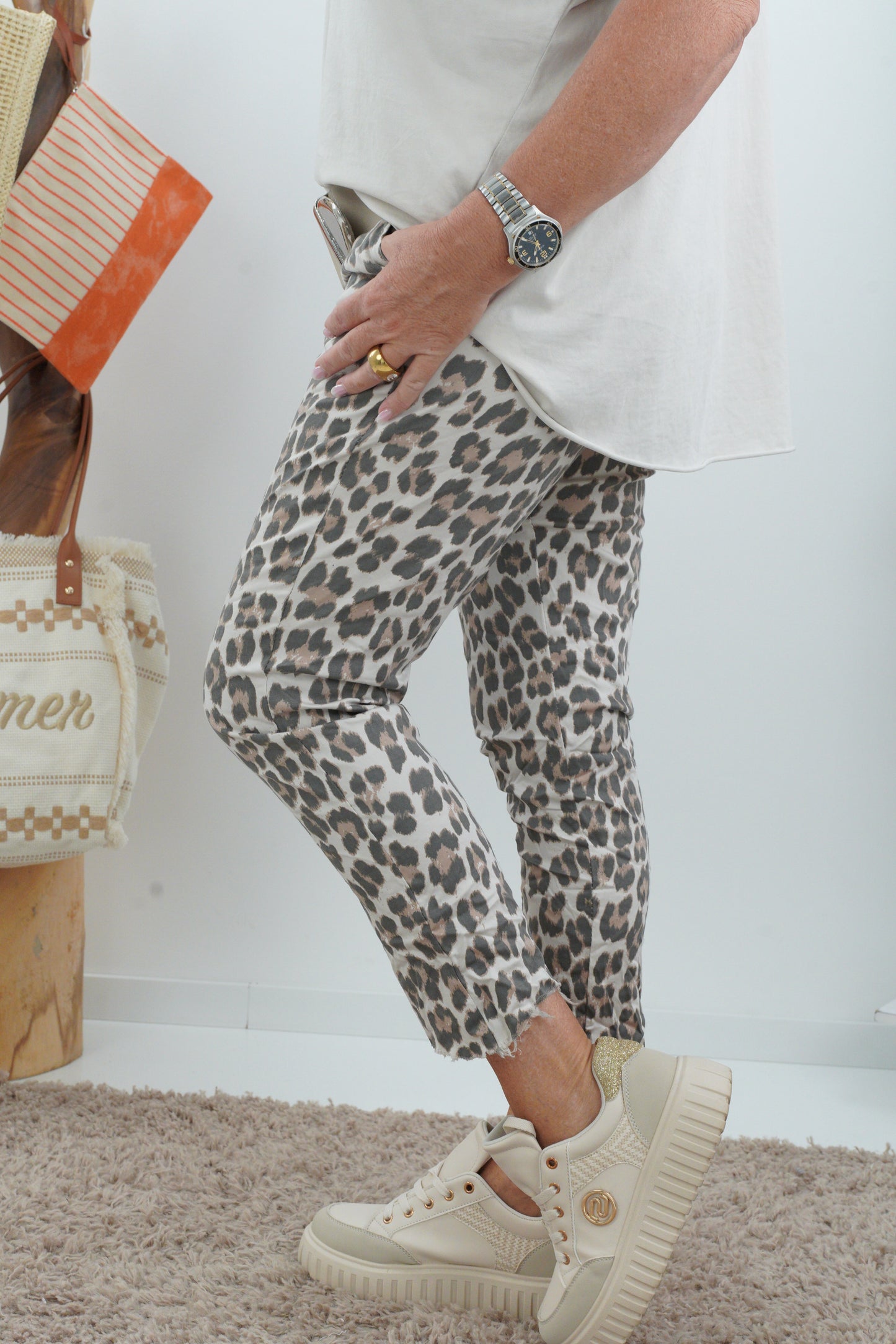 Joggpant in Leo-Beige (38-42)