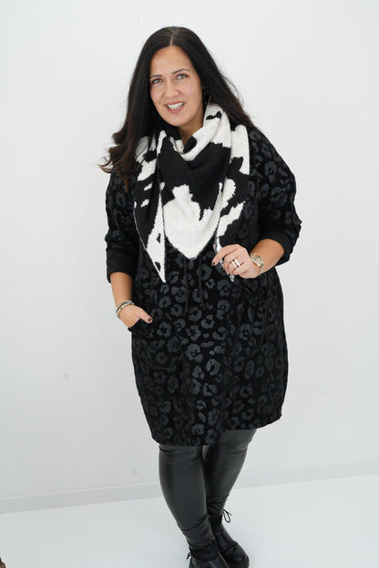 Long Sweatshirt in Schwarz (42-44+)