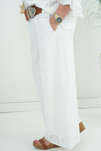 Hose in Weiß (38-42)