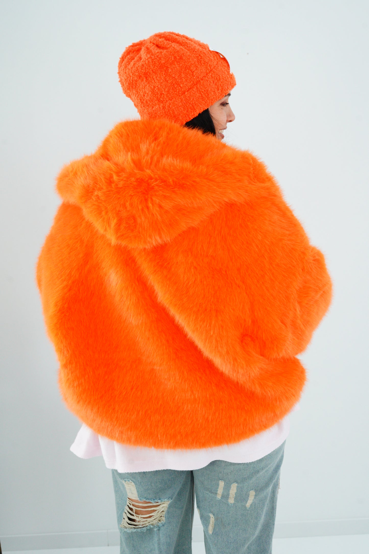 Webpelz-Jacke in Neon-Orange (40-42+)