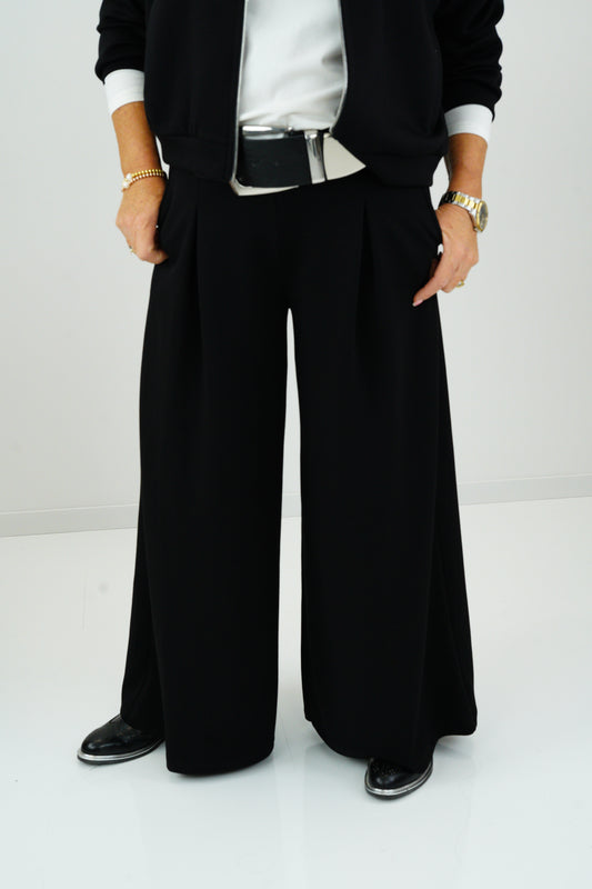 Marlene Hose in Schwarz (38-42)