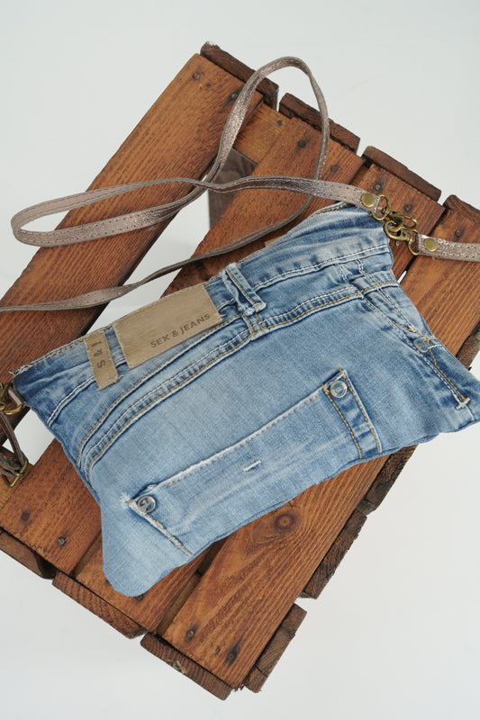 Jeans-Tasche in Jeansblau