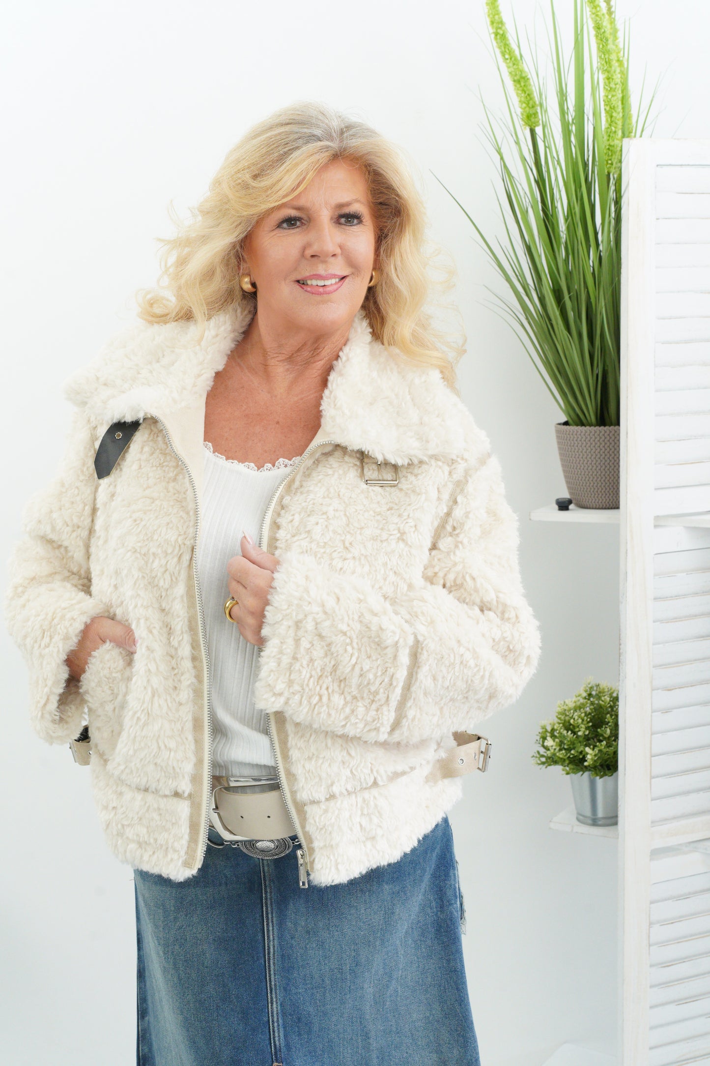 Kuschelige Teddyjacke in edlem Creme (38-42+)