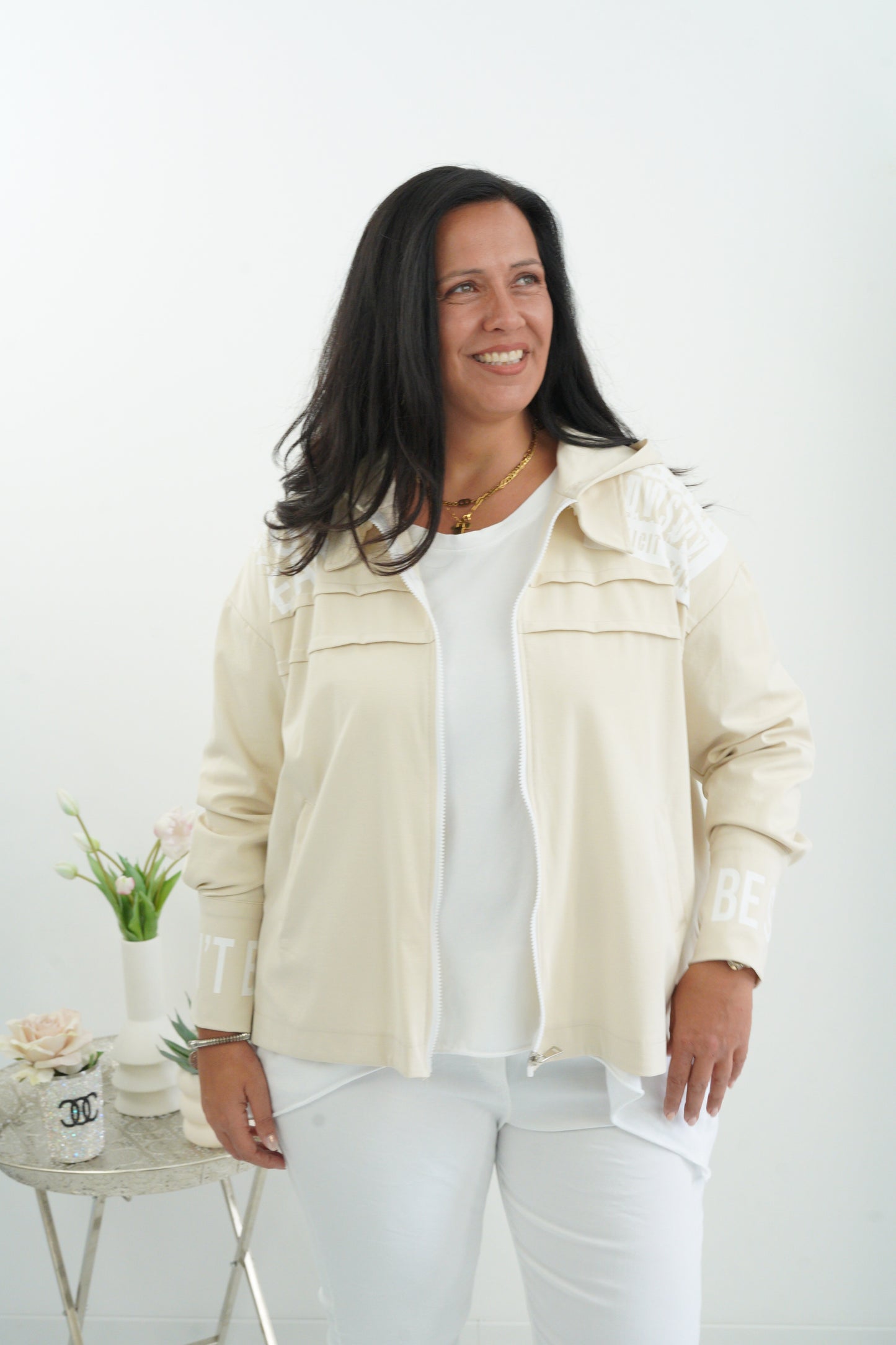 Stillvolle Jacke in Beige (40-44+)