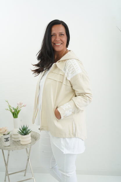 Stillvolle Jacke in Beige (40-44+)