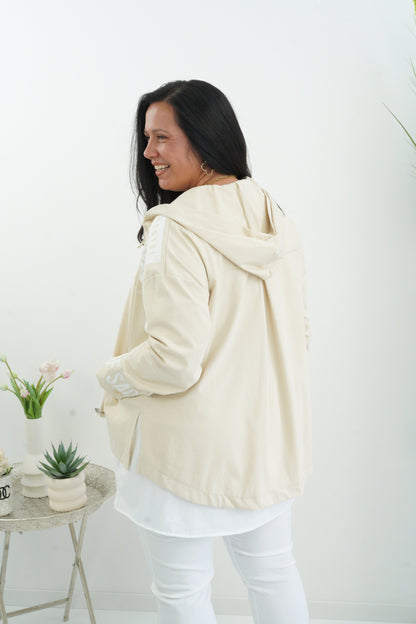 Stillvolle Jacke in Beige (40-44+)