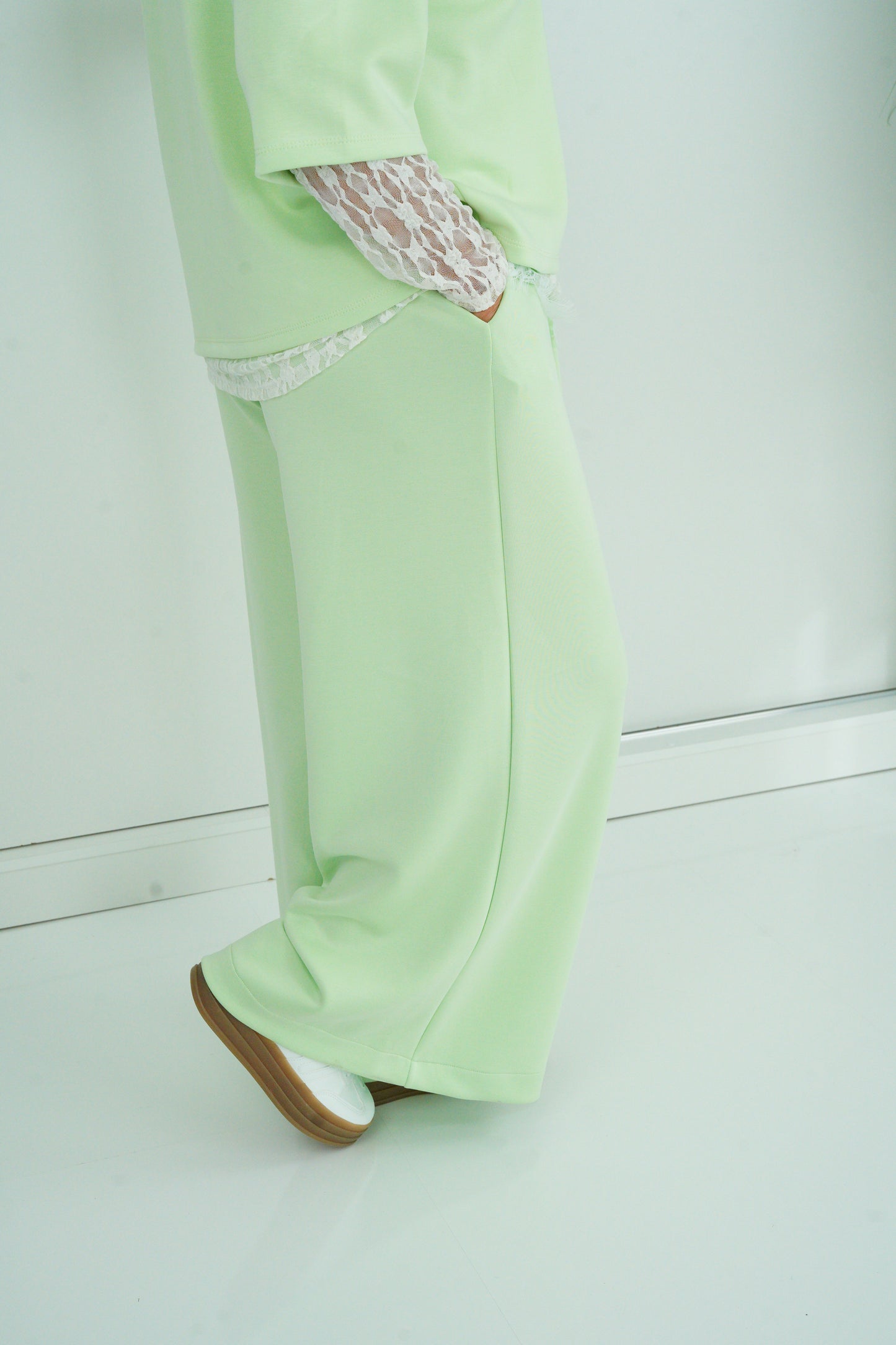 Marlene Hose in Lindgrün (38-42)