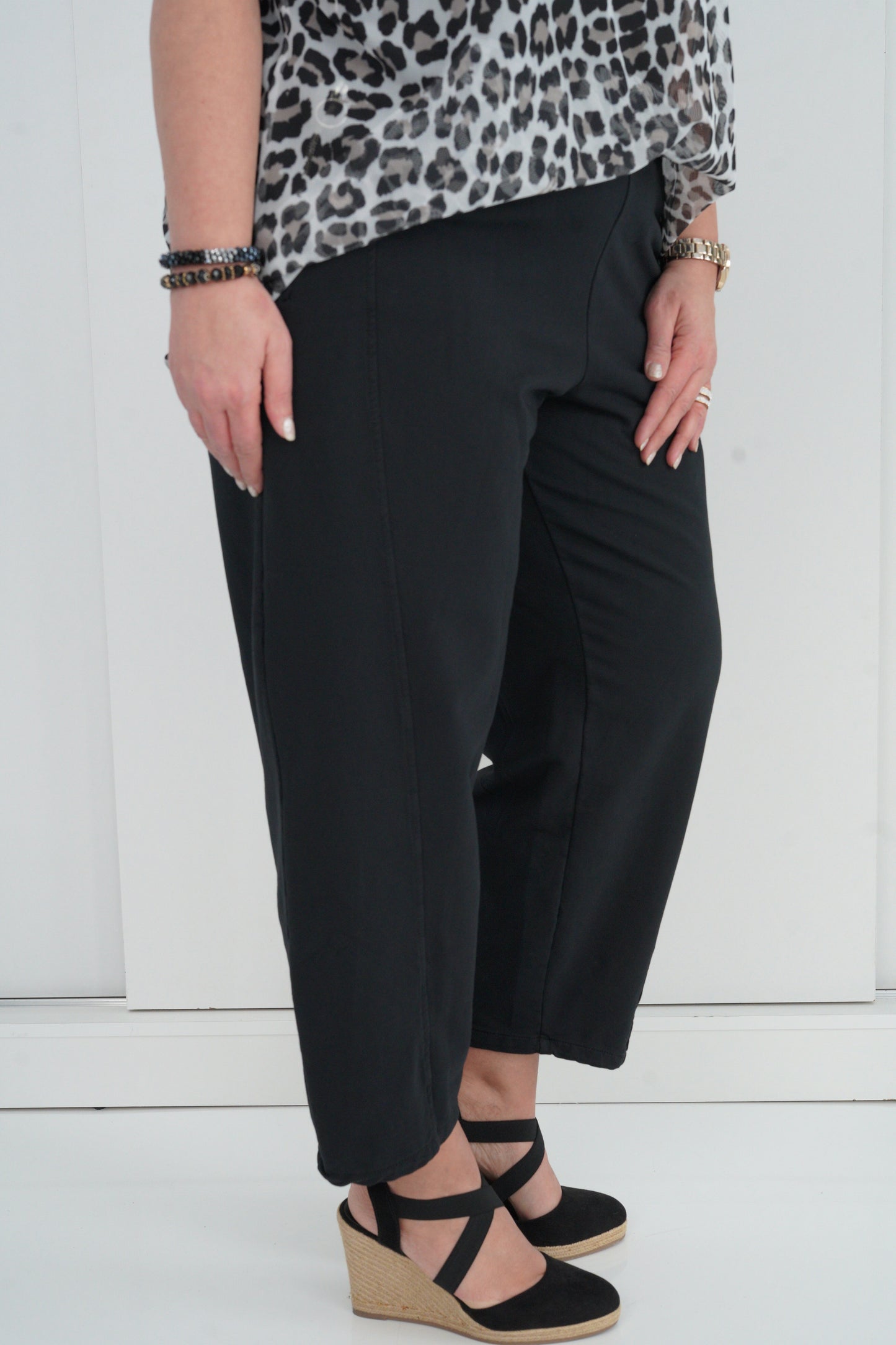 Hose in Schwarz (42-44)