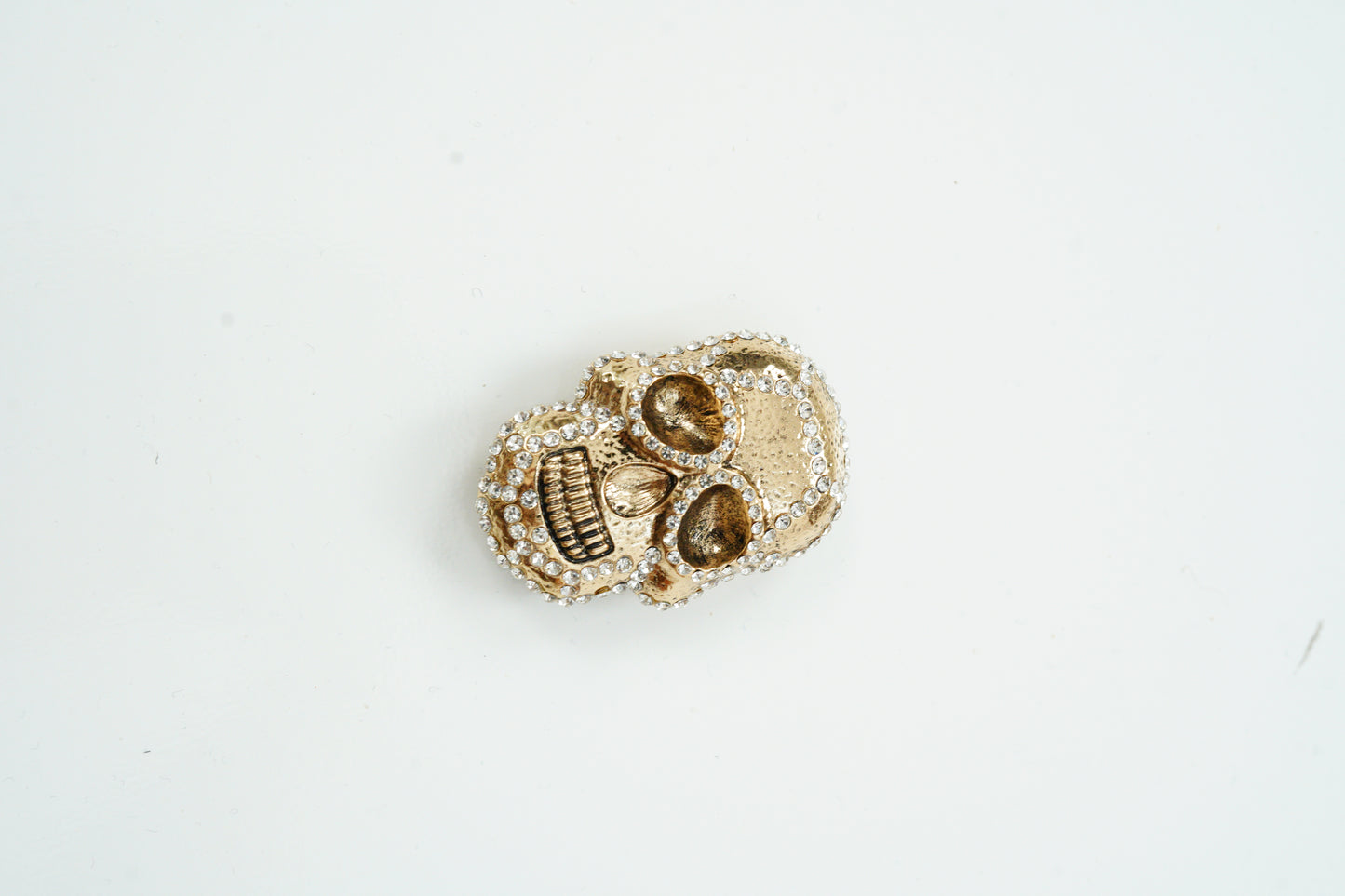 Totenkopf Magnet in Antik-Gold