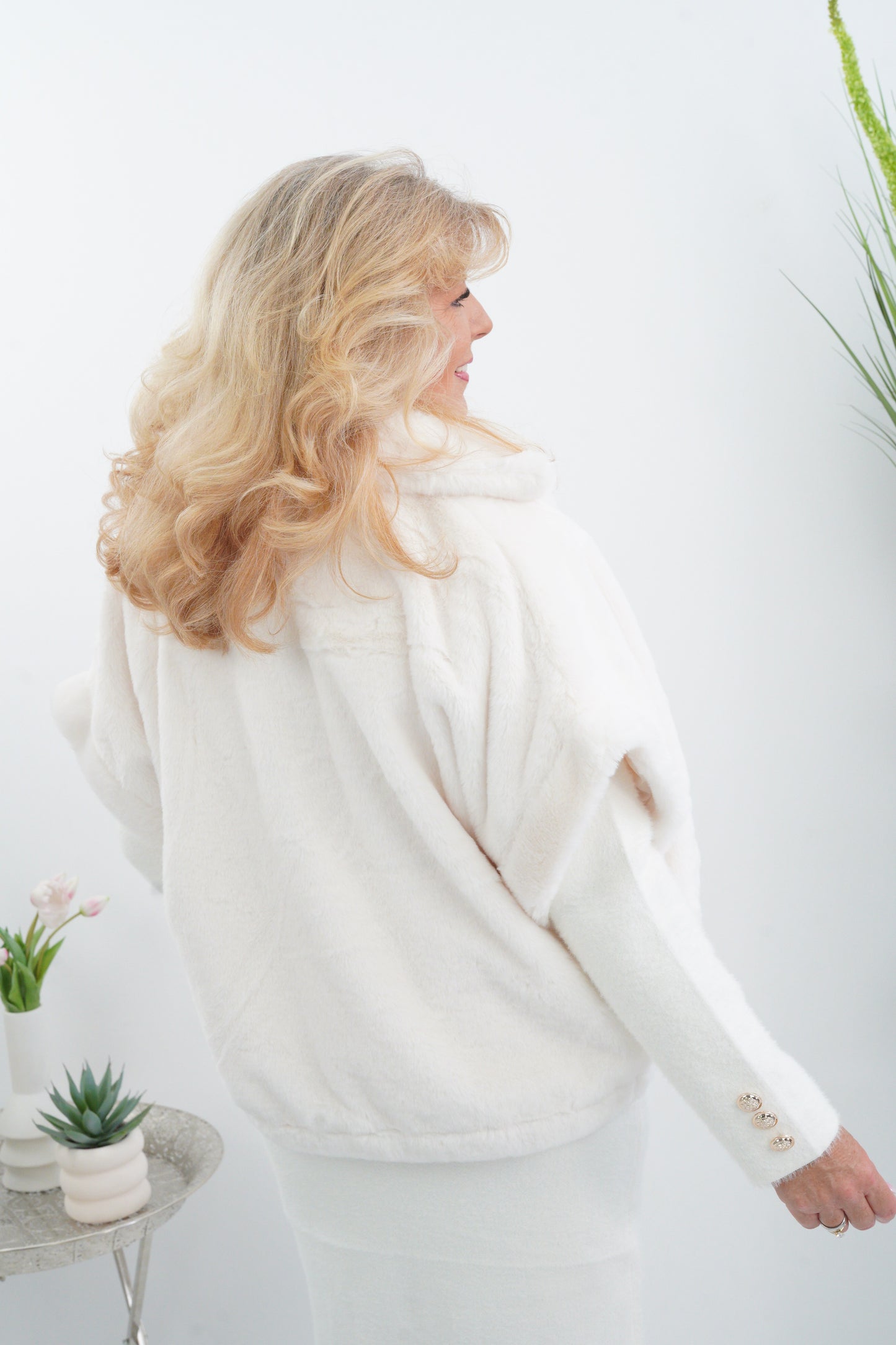 Kuschelige Fellweste in elegantem Off-White (38,40,42,46)