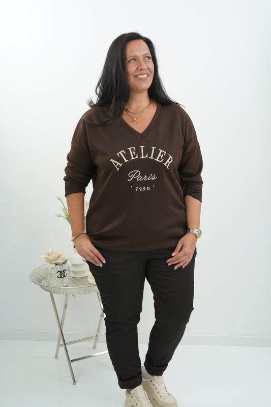 Sweatshirt in  Schoko mit besonderem Kontrastdetail (40-44)
