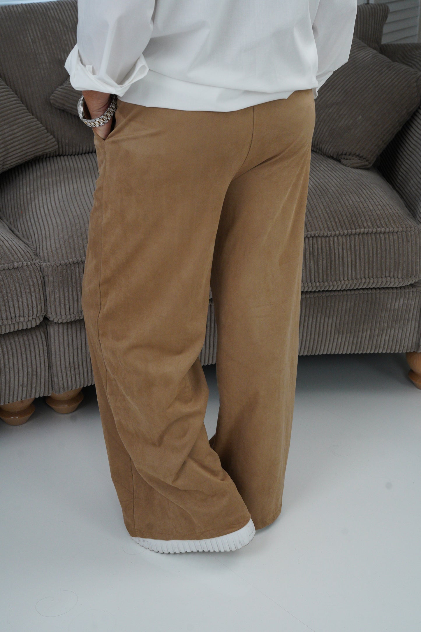 Hose in Camel (38-42+)
