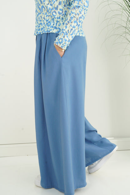 Hose in Blau (38-42)